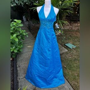 De Laru Evening Gown